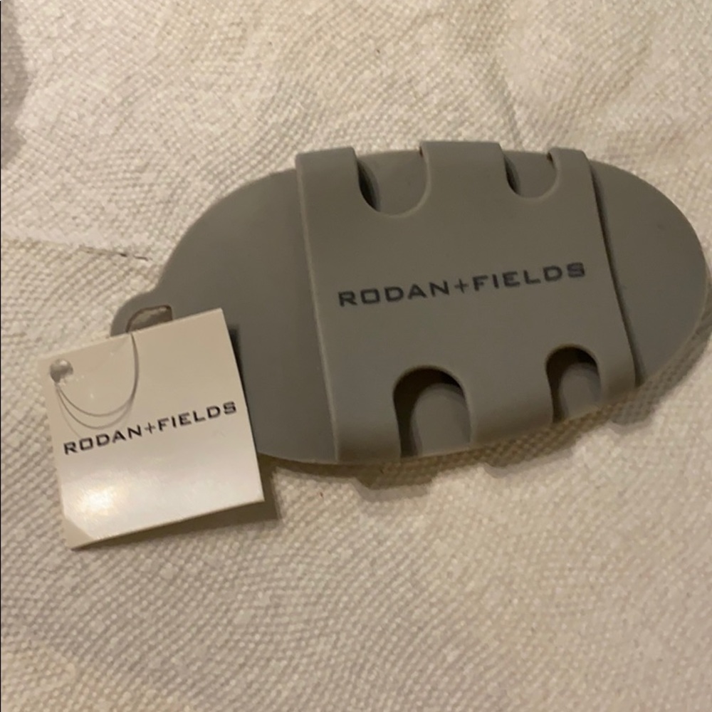 Brand new Dry body brush